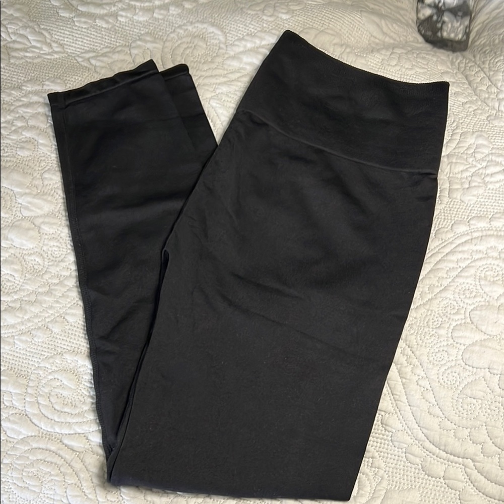 NWOT Fabletics ribbed waisted leggings